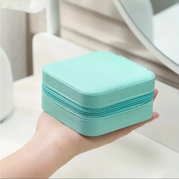 Travel Size Jewelry Box (aqua blue) - Picture 2 of 5